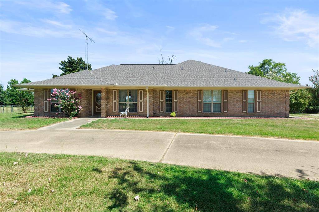 1149 County Road 4510, Mount Pleasant, TX 75455
