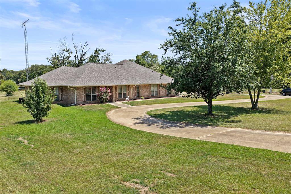 1149 County Road 4510, Mount Pleasant, TX 75455