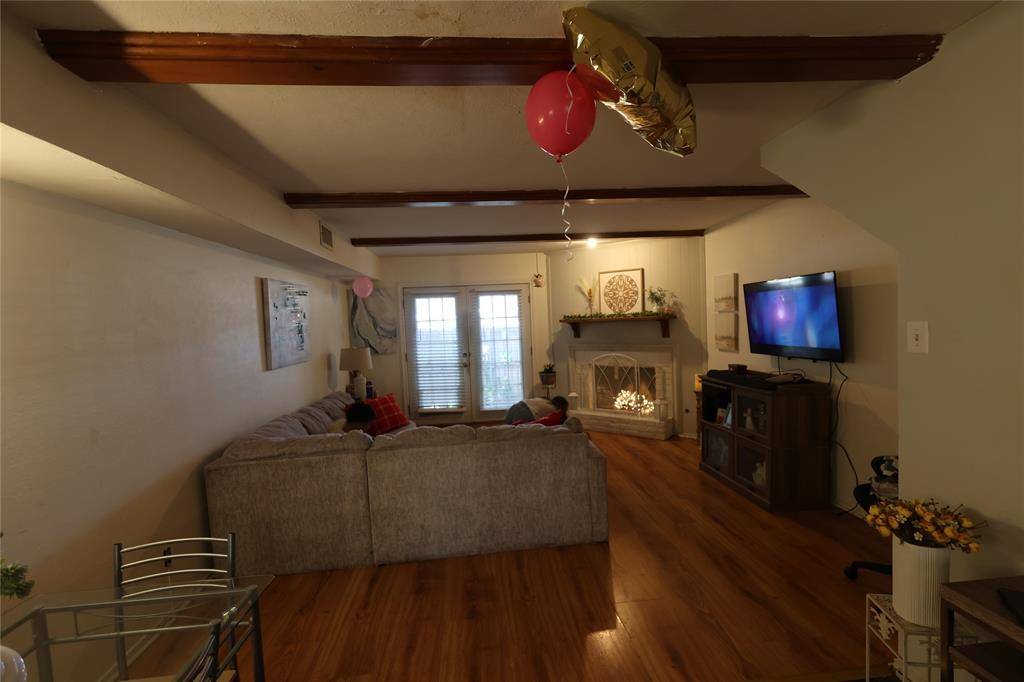 900 S Weatherred Drive #900F, Richardson, TX 75080
