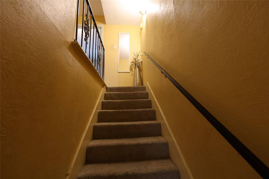 900 S Weatherred Drive #900F, Richardson, TX 75080