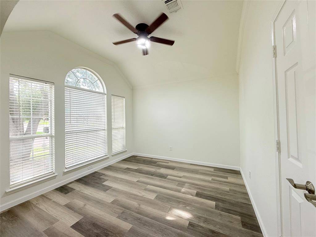 7960 Salmon Run Way, Fort Worth, TX 76137