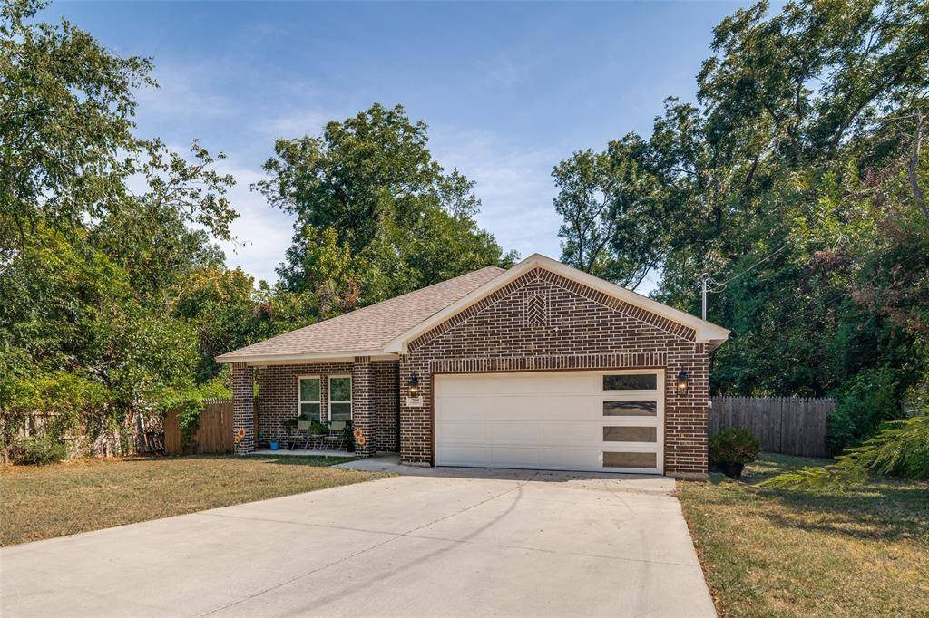 700 E Hickory Street, Kaufman, TX 75142