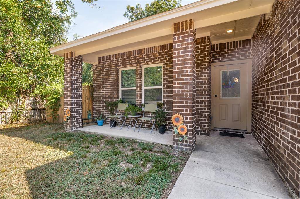 700 E Hickory Street, Kaufman, TX 75142