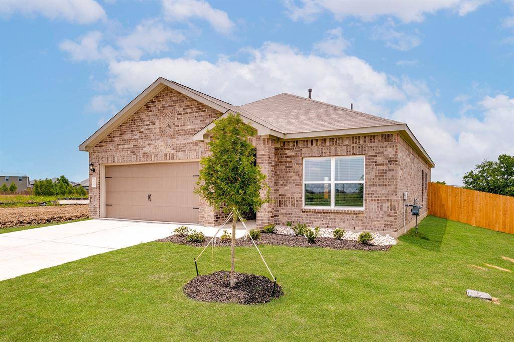 305 Revolution Drive, Venus, TX 76084
