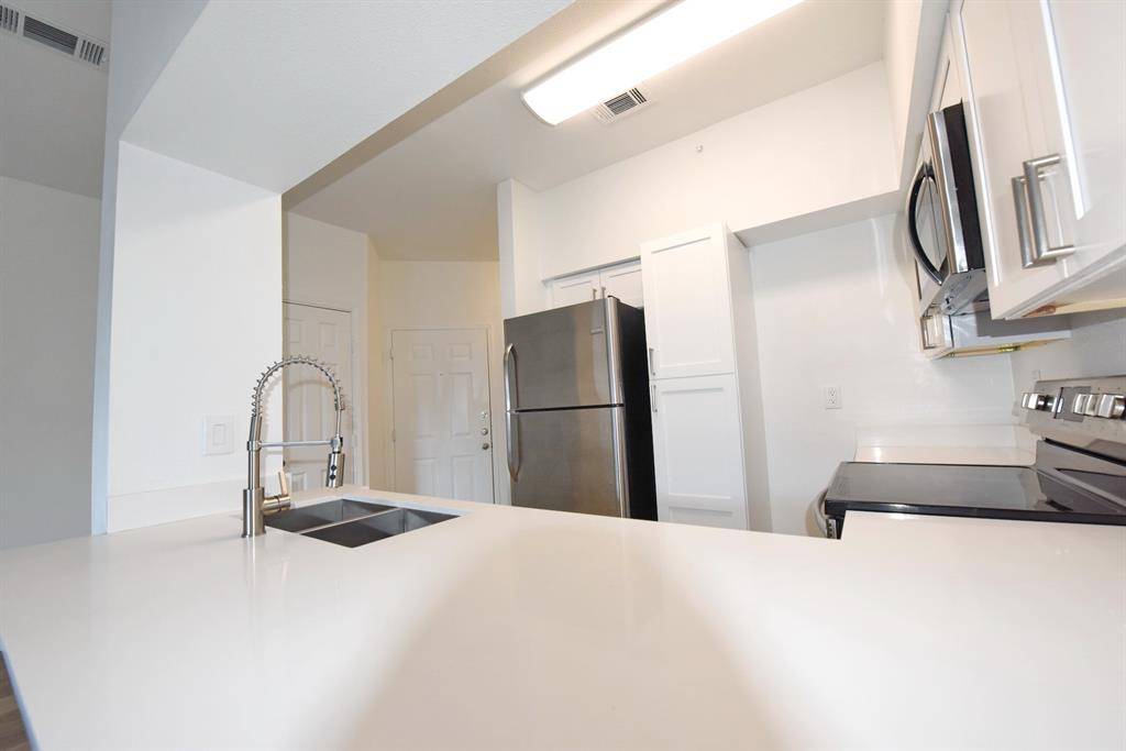 3701 Cedarplaza Lane #108, Dallas, TX 75209