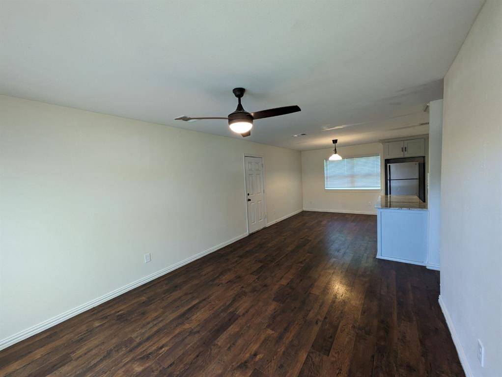 401 Redbud Lane, Wilmer, TX 75172