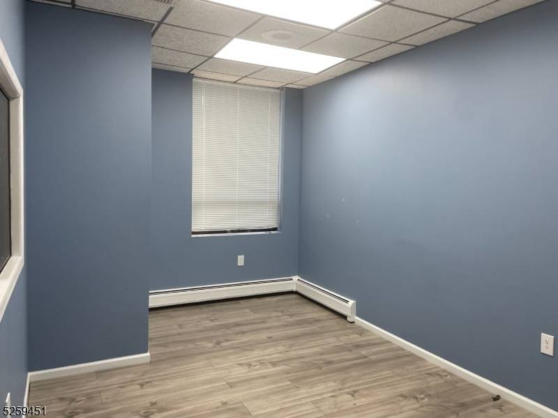 700 N Broad St, Elizabeth City, NJ 07208
