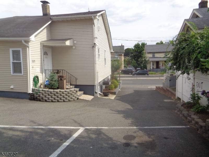 537 US Highway 22, Hillside Twp., NJ 07205