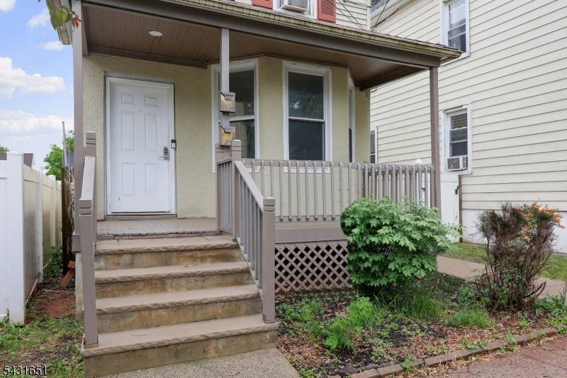 16 E 19Th St, Linden City, NJ 07036