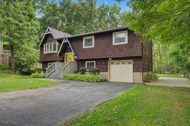 50 River Rd, Byram Twp., NJ 07874