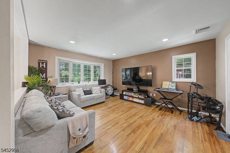 50 River Rd, Byram Twp., NJ 07874