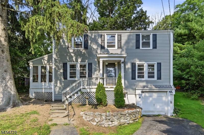 36 Hillside Ave, Newton Town, NJ 07860