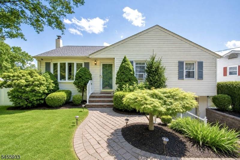 5 Adams Dr, Denville Twp., NJ 07834