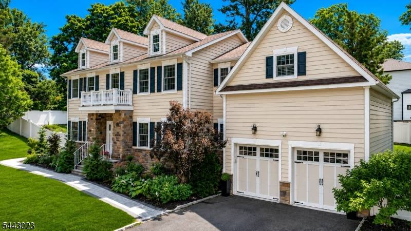 1233 Poplar Ave, Mountainside Boro, NJ 07092