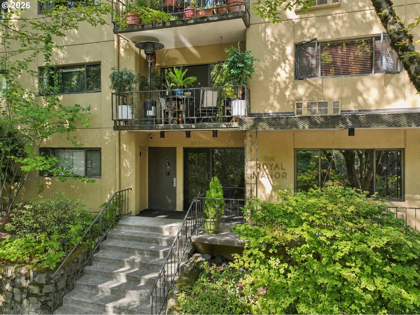2021 SW MAIN ST #33, Portland, OR 97205
