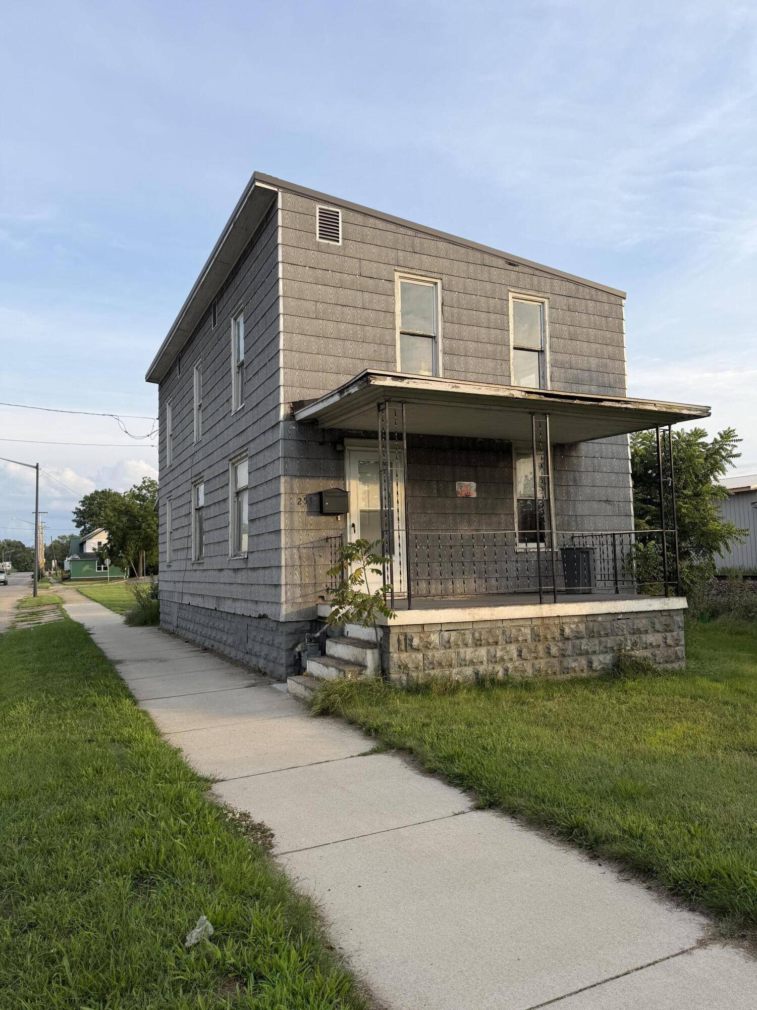251 S Main ST, Three Rivers City, MI 49093