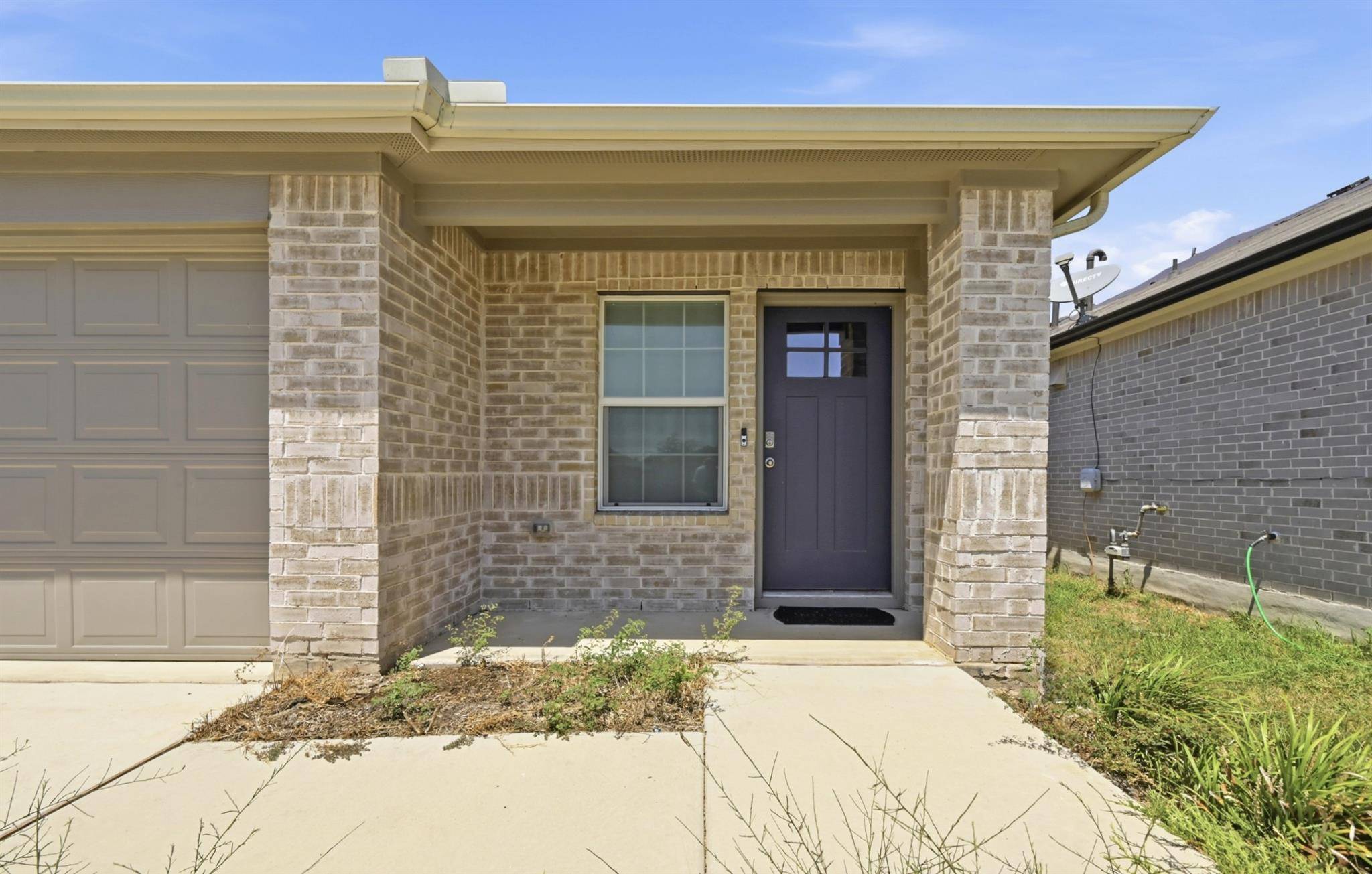 510 Apache Plum DR, Kyle, TX 78640