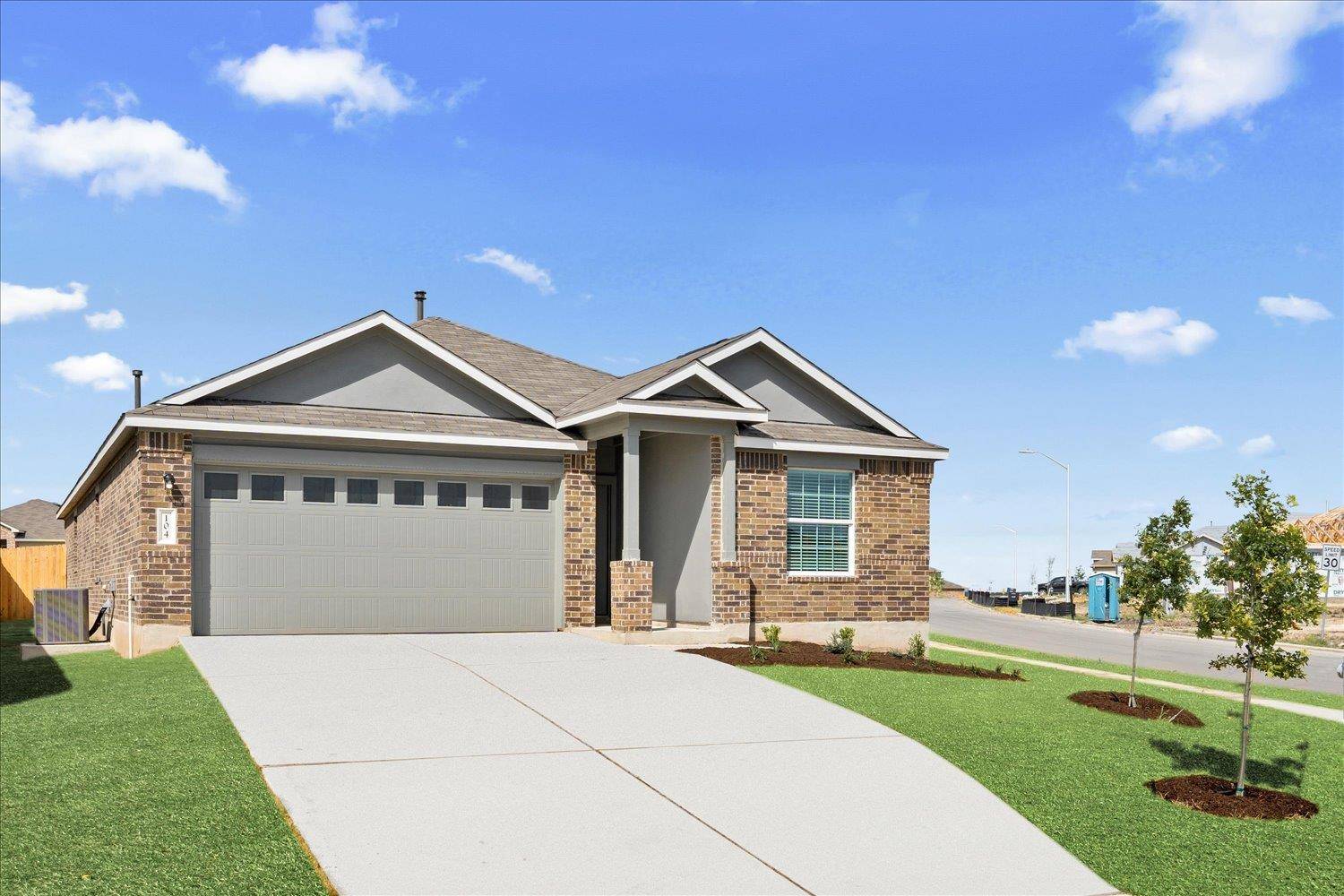 104 VINTAGE DR, San Marcos, TX 78666