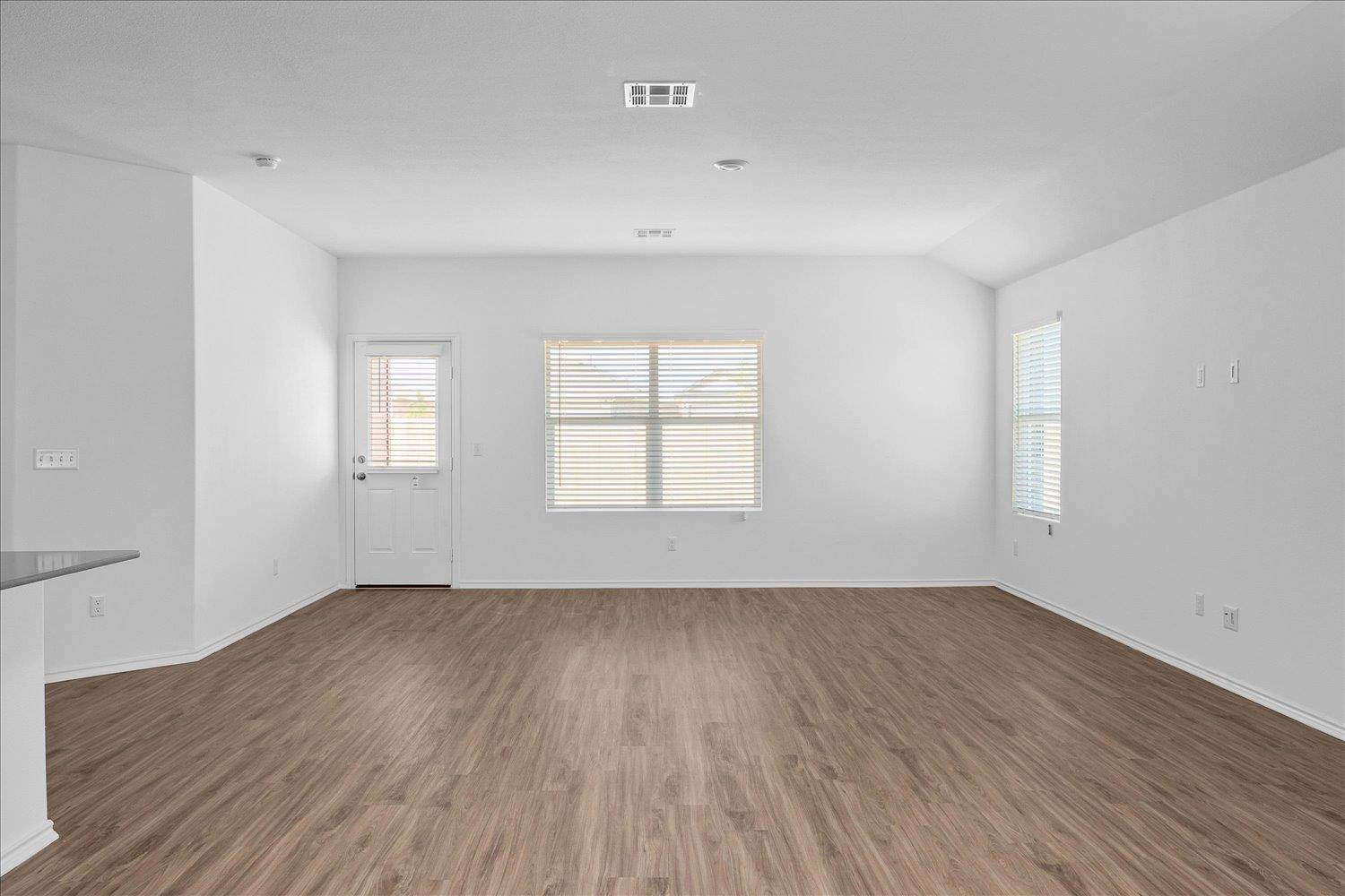 104 VINTAGE DR, San Marcos, TX 78666