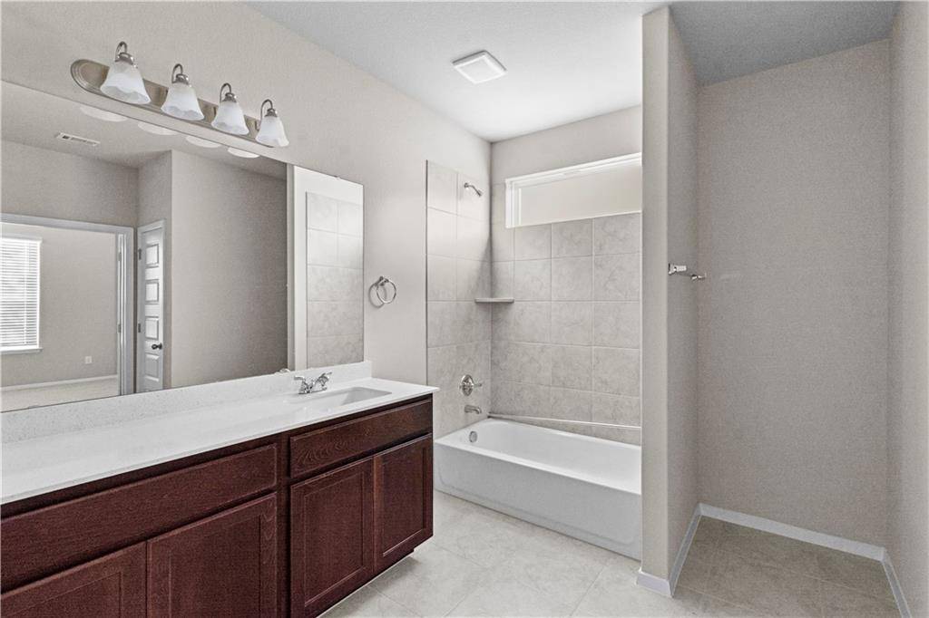 124 Fabion ST, Kyle, TX 78640