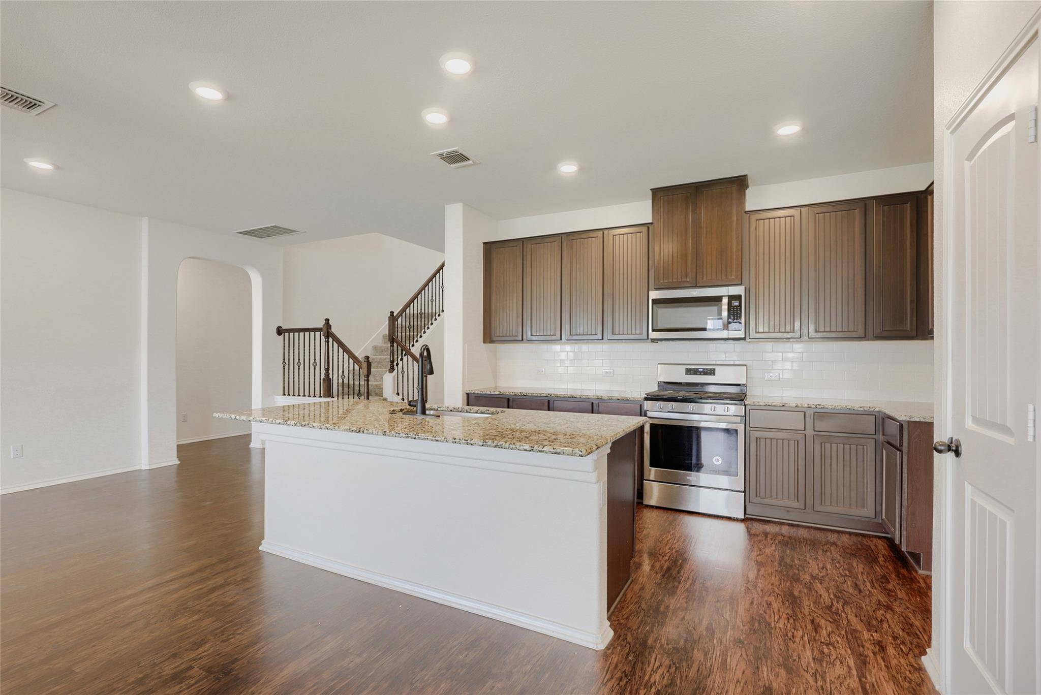 104 Kavanaugh ST, Georgetown, TX 78628