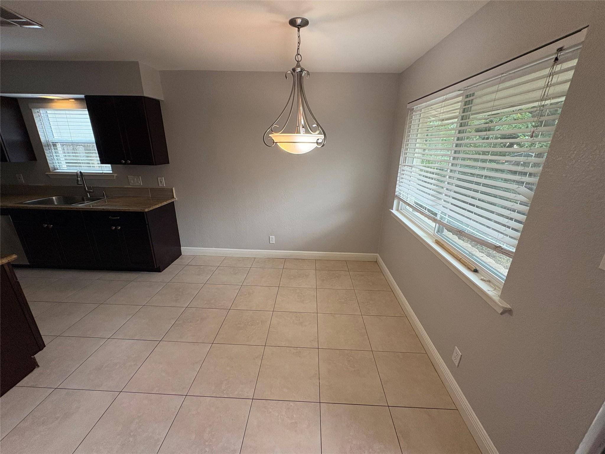 10106 Missel Thrush DR, Austin, TX 78750