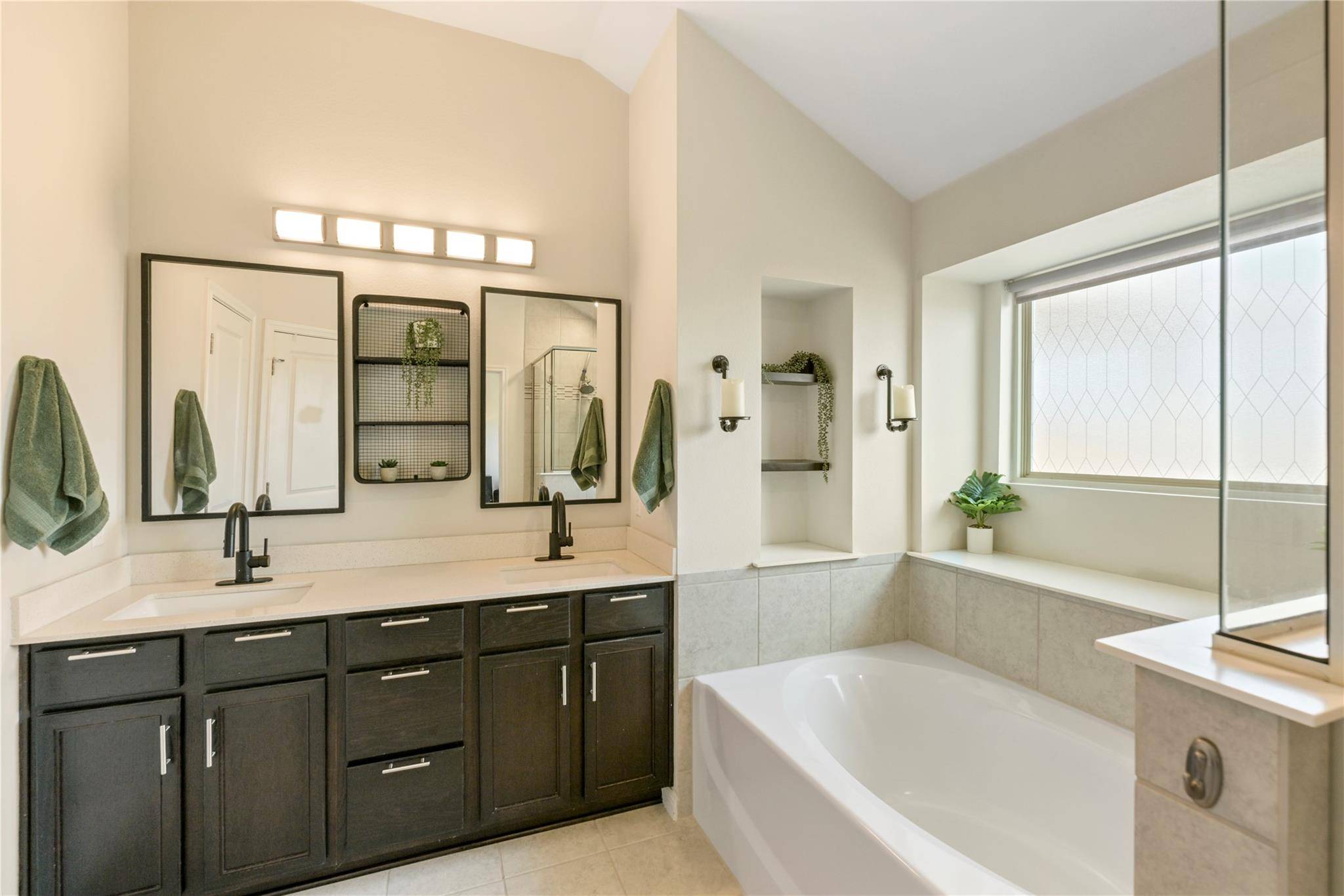 227 Biscayne Bay BND, Kyle, TX 78640
