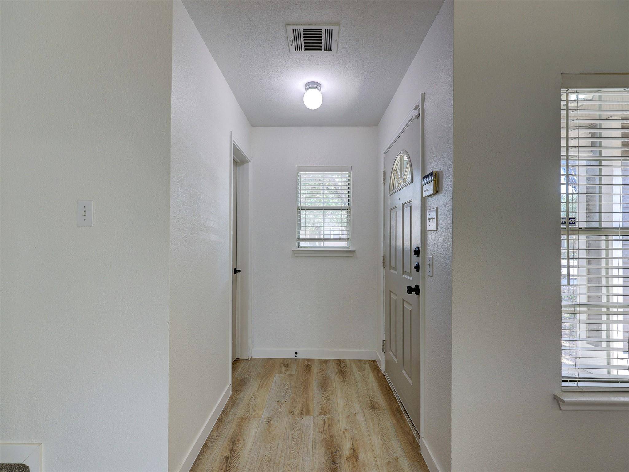 13421 Alysheba DR, Del Valle, TX 78617