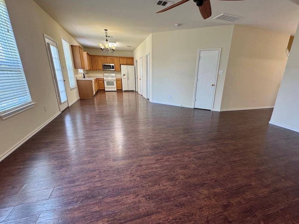 137 Firewheel CV, Kyle, TX 78640