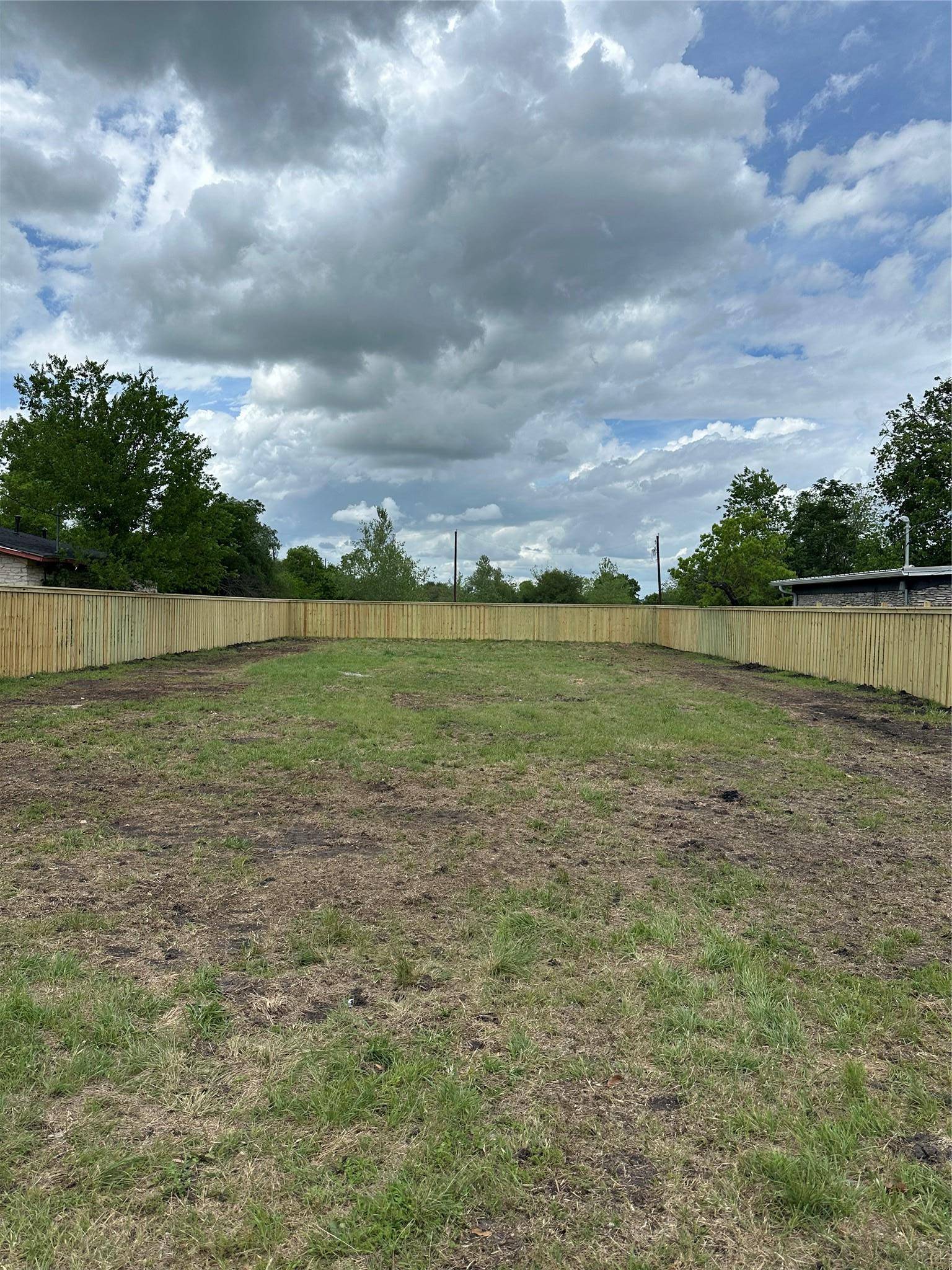 1310 Marshall ST, Taylor, TX 76574