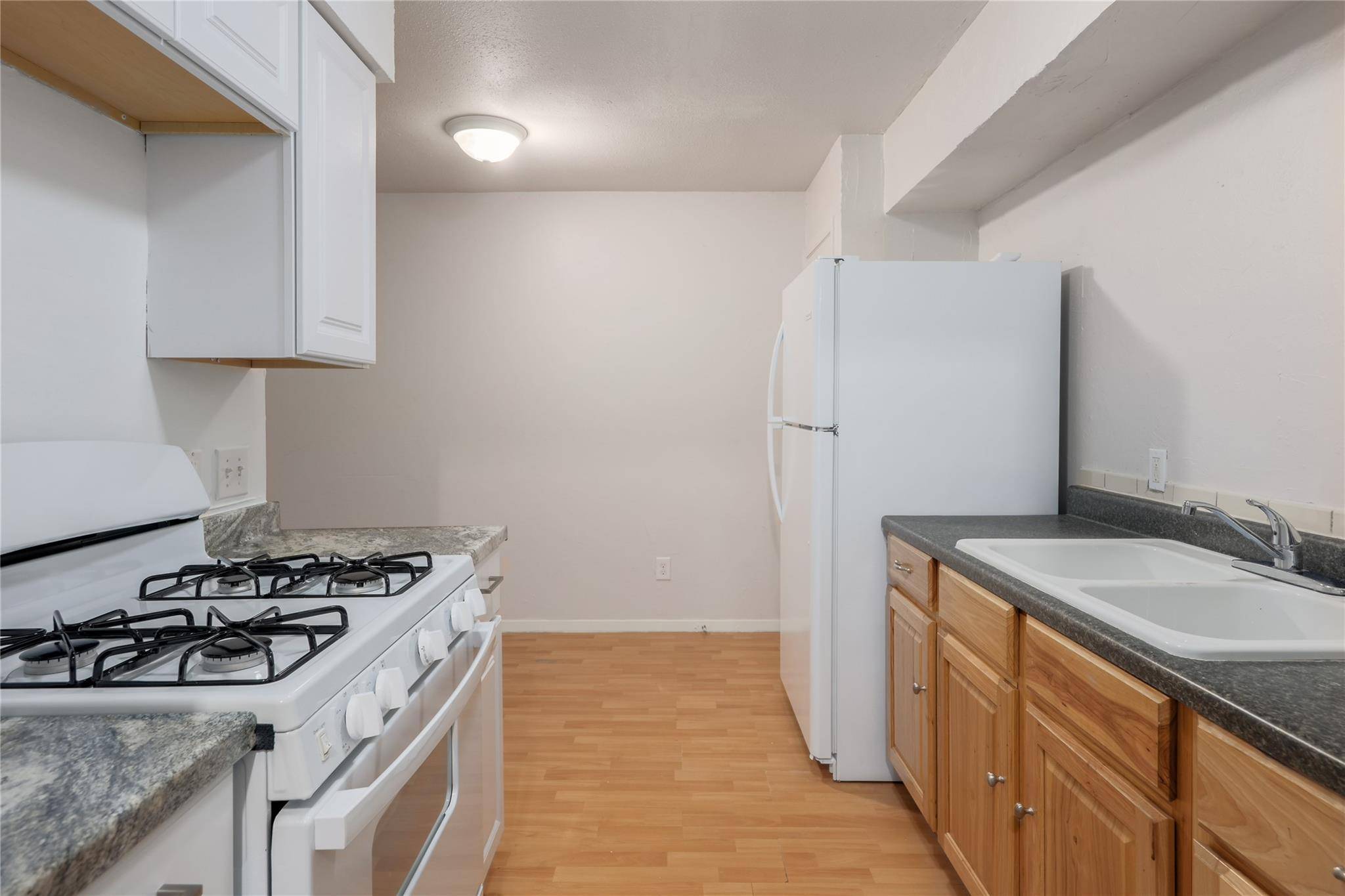 2201 Mission Hill CIR #4, Austin, TX 78741