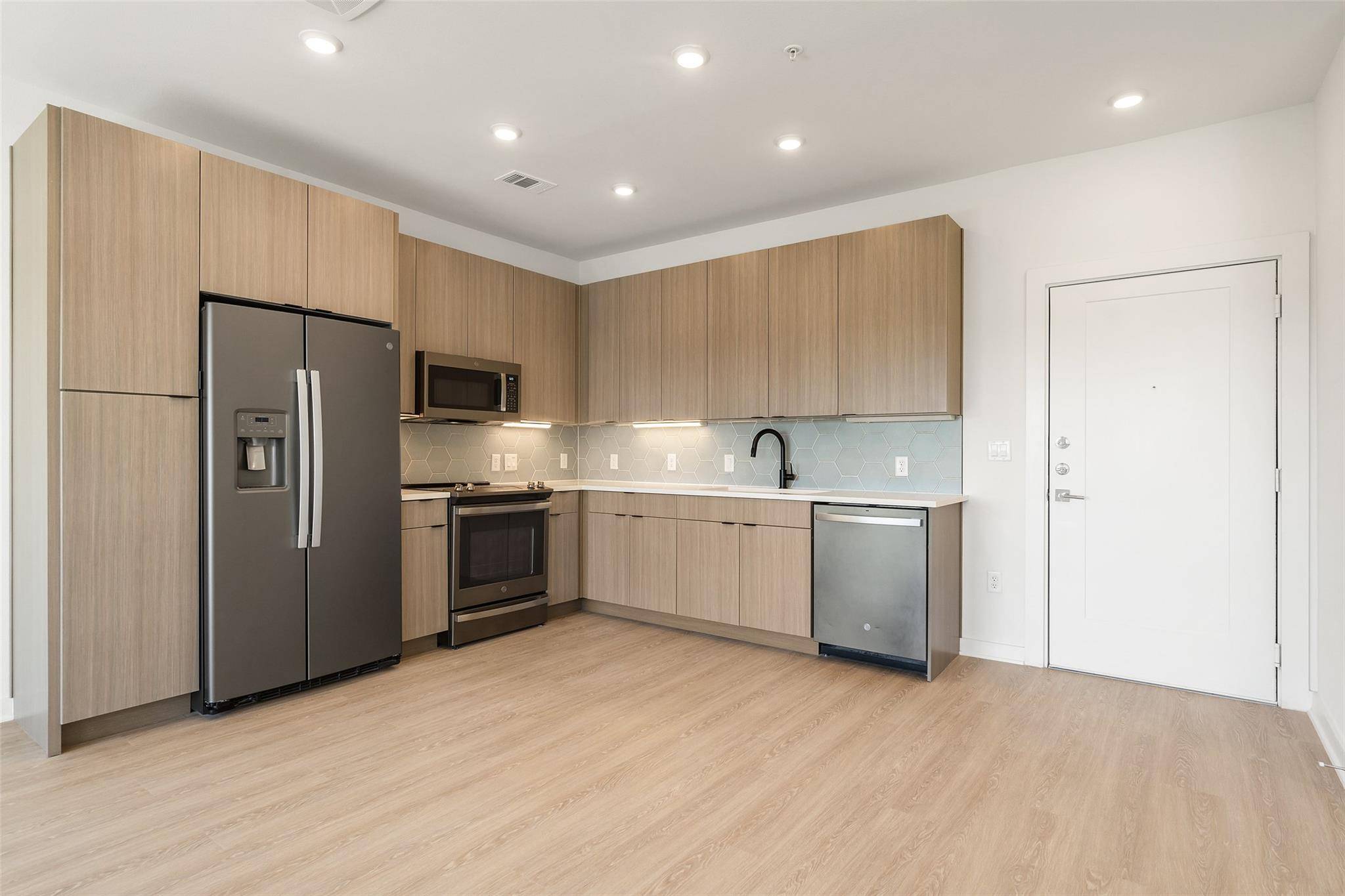 4802 S Congress Ave #403, Austin, TX 78745