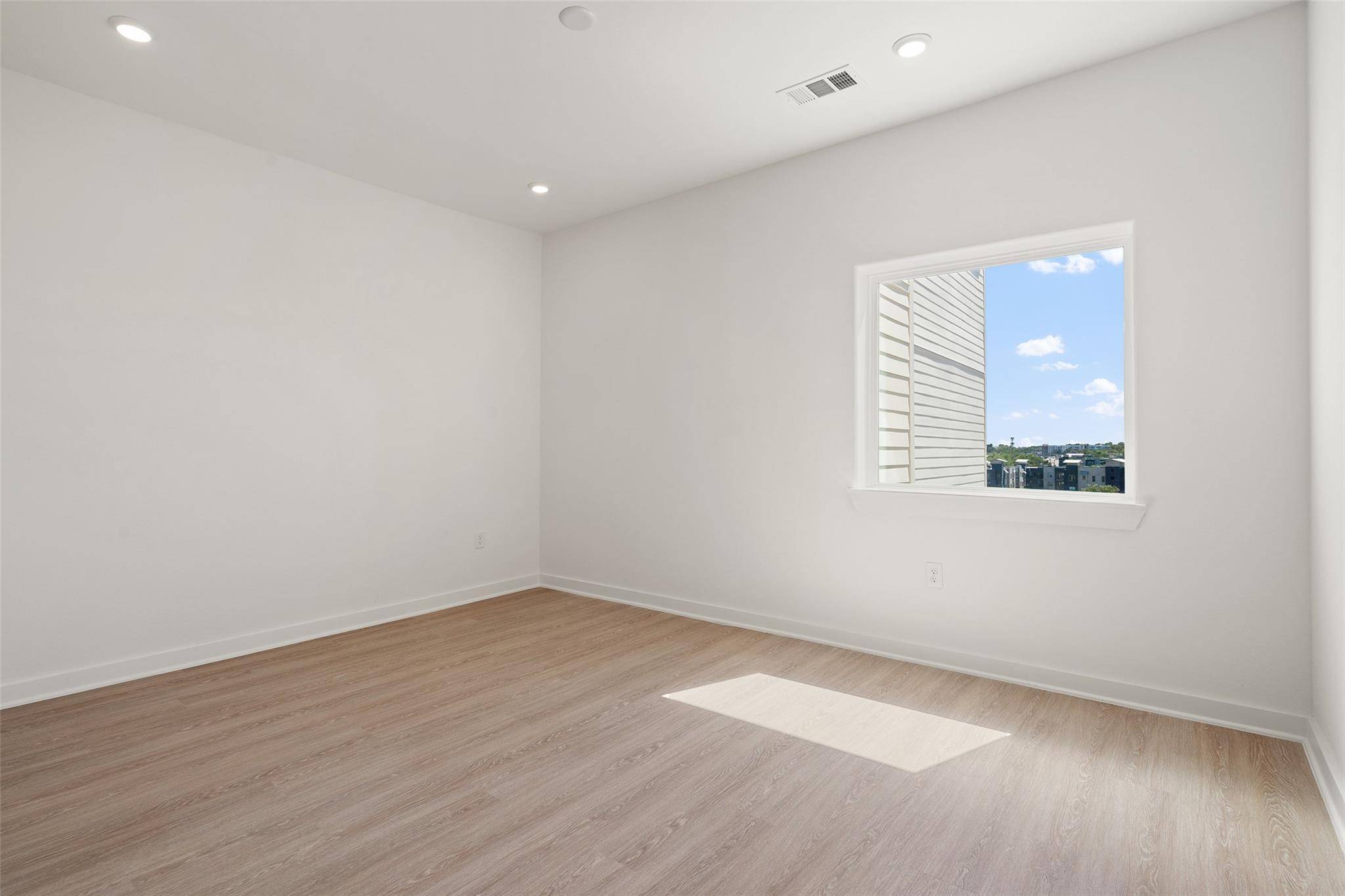 4802 S Congress Ave #403, Austin, TX 78745
