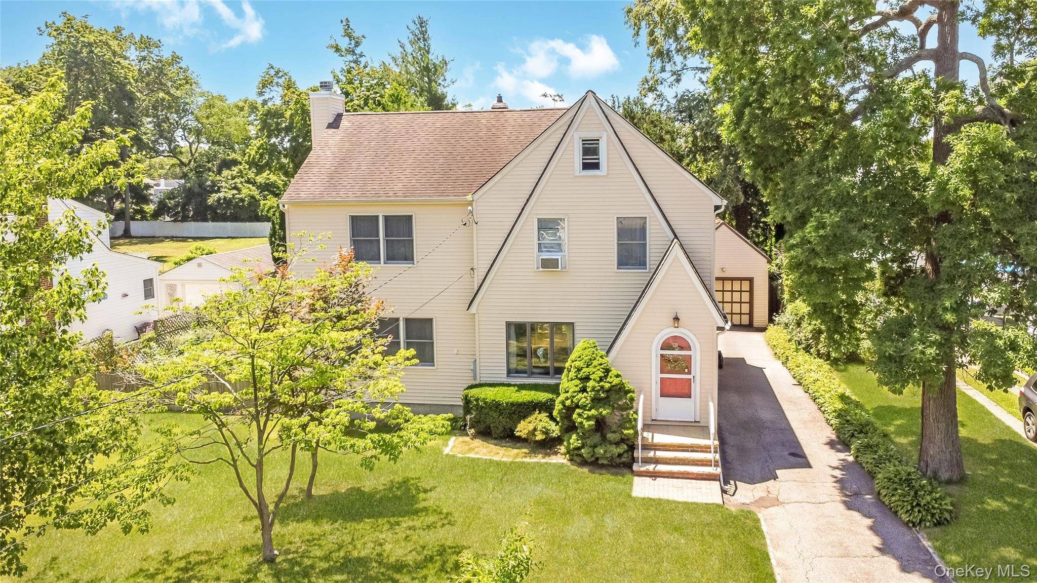 530 Elm ST, West Hempstead, NY 11552