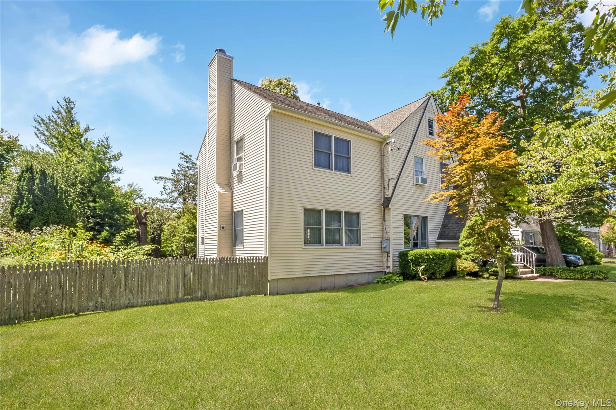 530 Elm ST, West Hempstead, NY 11552