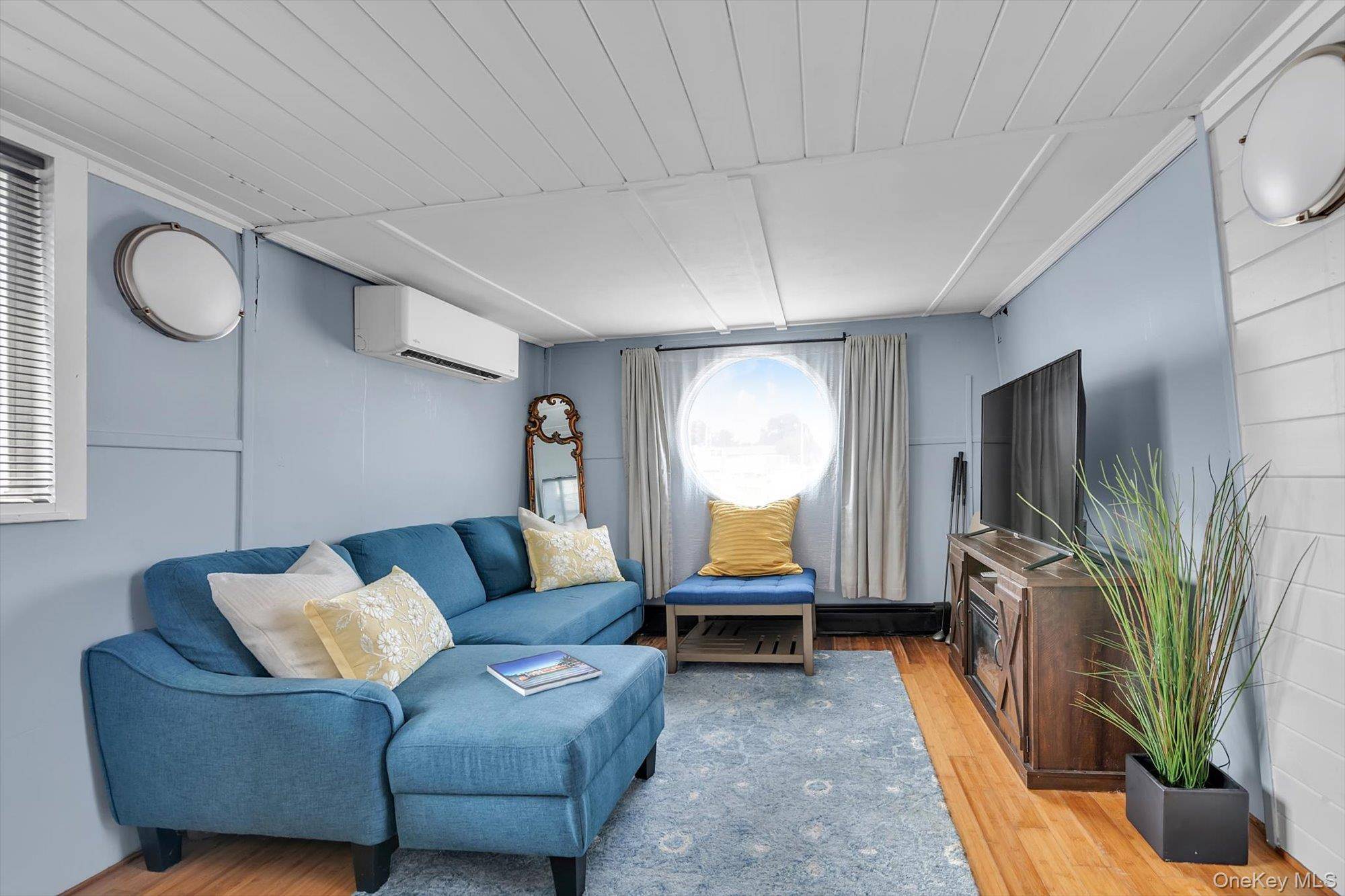 24 Matinecock Avenue, Port Washington, NY 11050