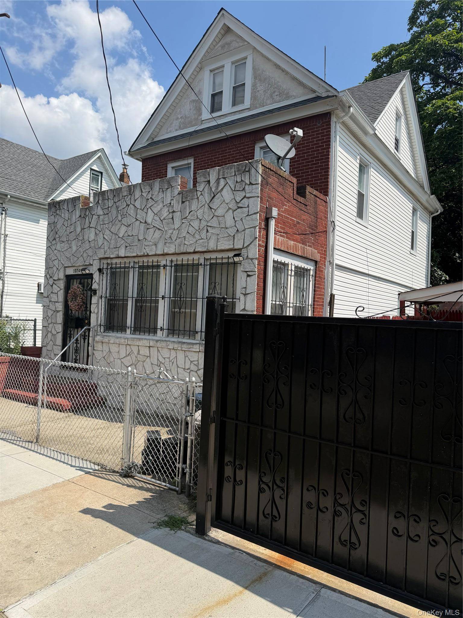 10749 160th ST, Jamaica, NY 11433