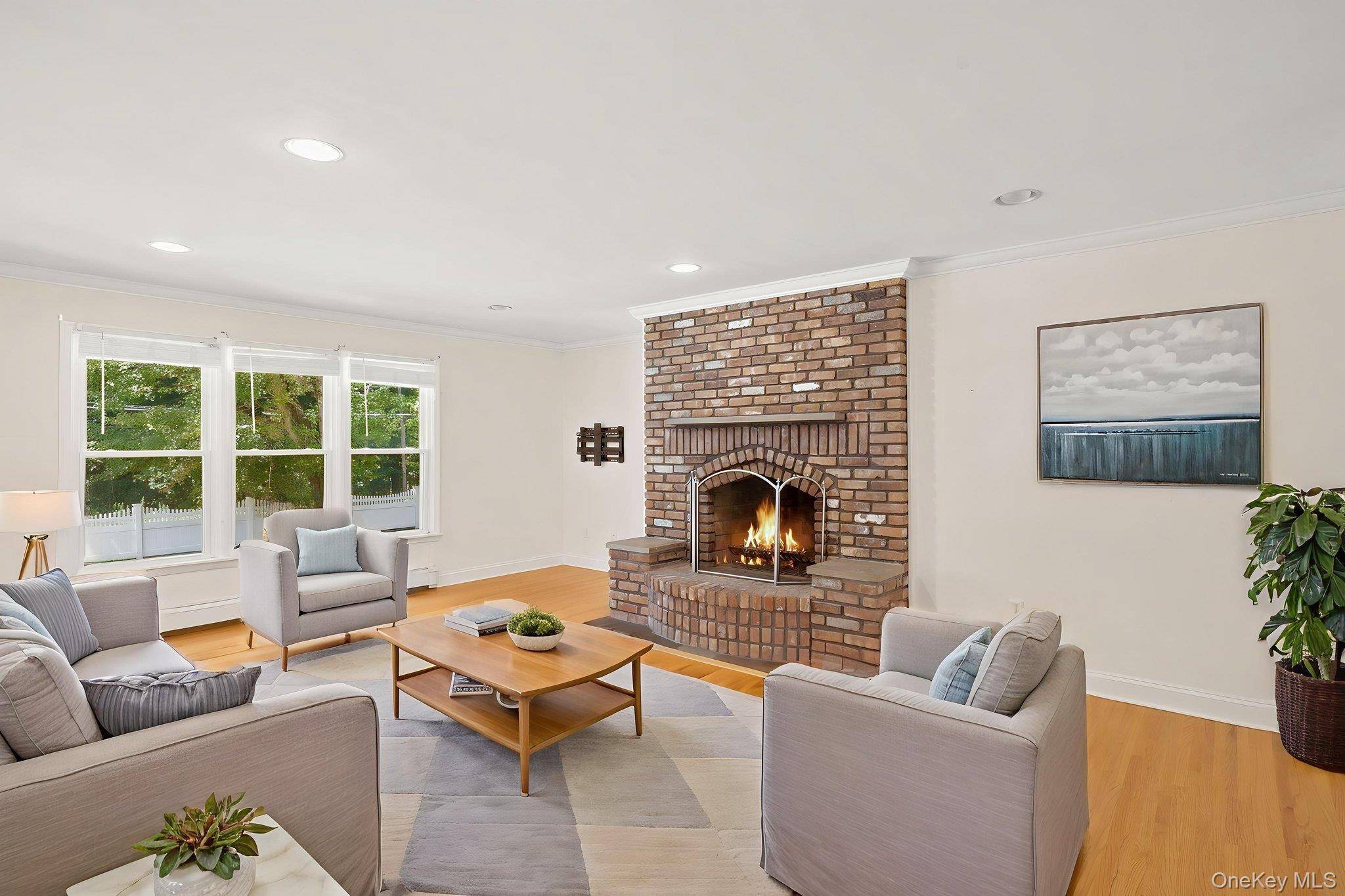 5 Hampton PL, Katonah, NY 10536