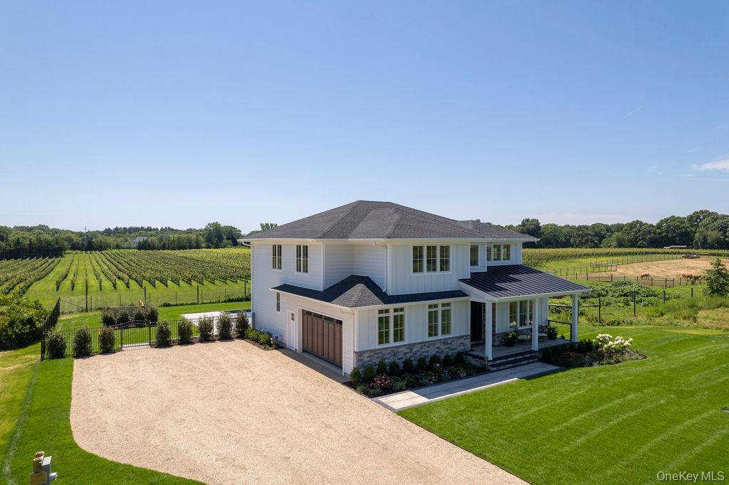 1135 Wildberry LN, Southold, NY 11971