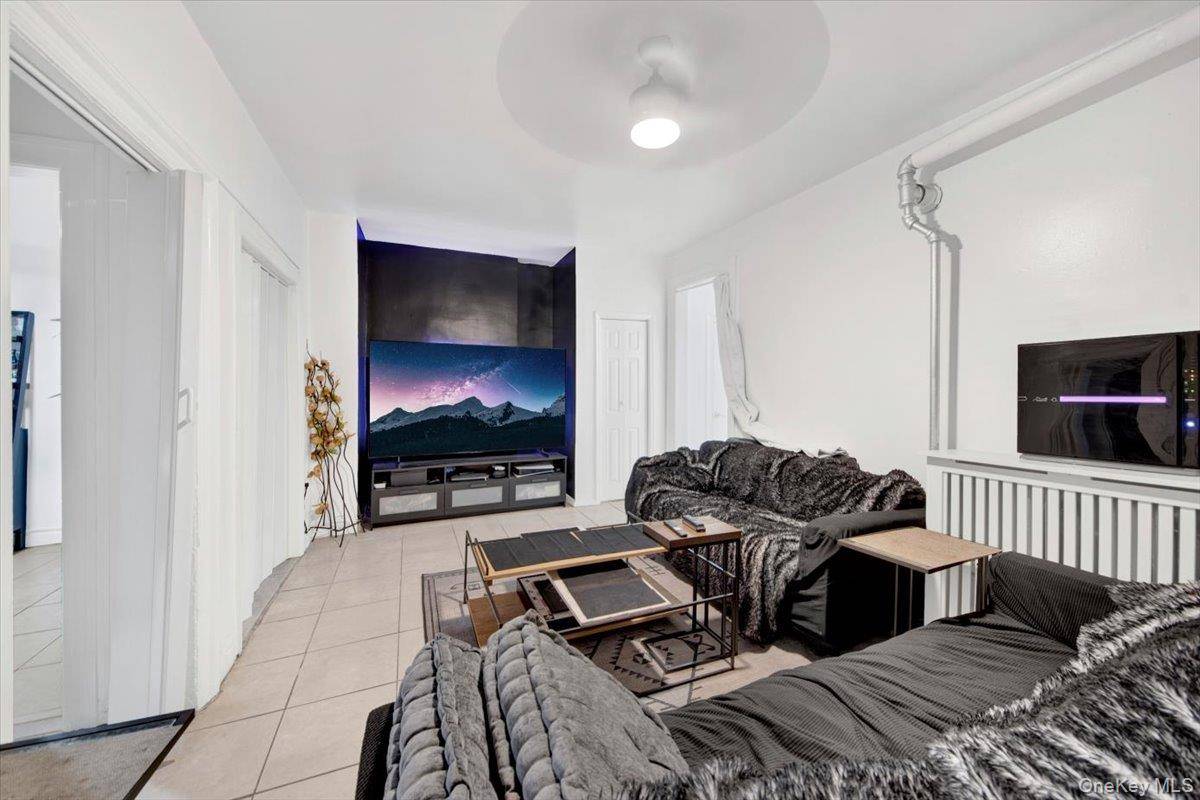1972 Lafontaine Ave #1972, Bronx, NY 10457