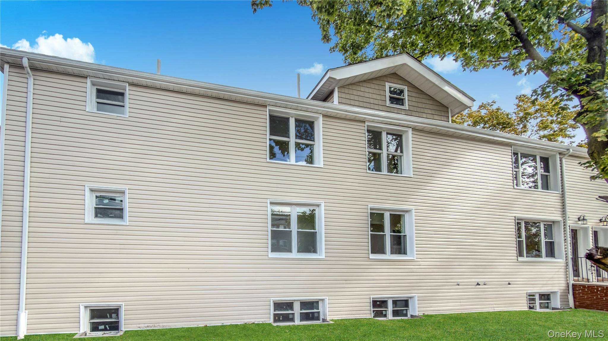 903 E 93rd ST, Brooklyn, NY 11236