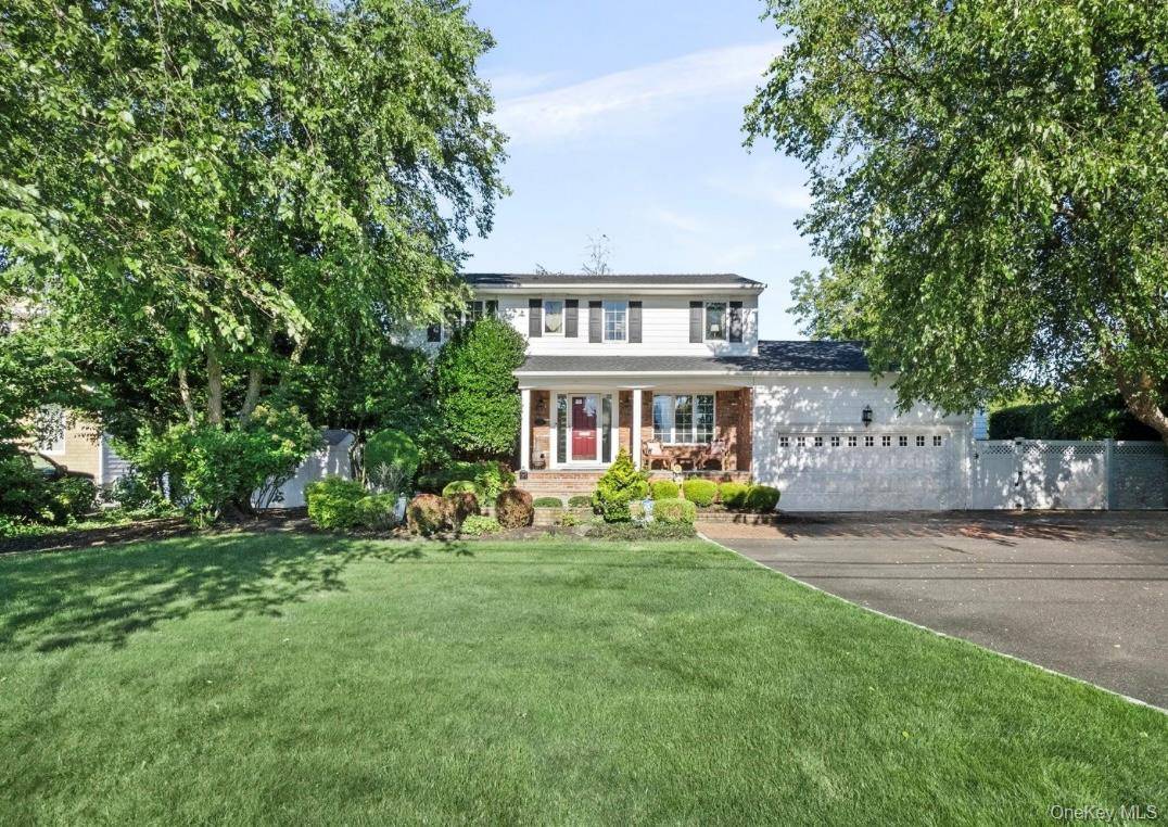 136 Ocean AVE, Massapequa, NY 11758