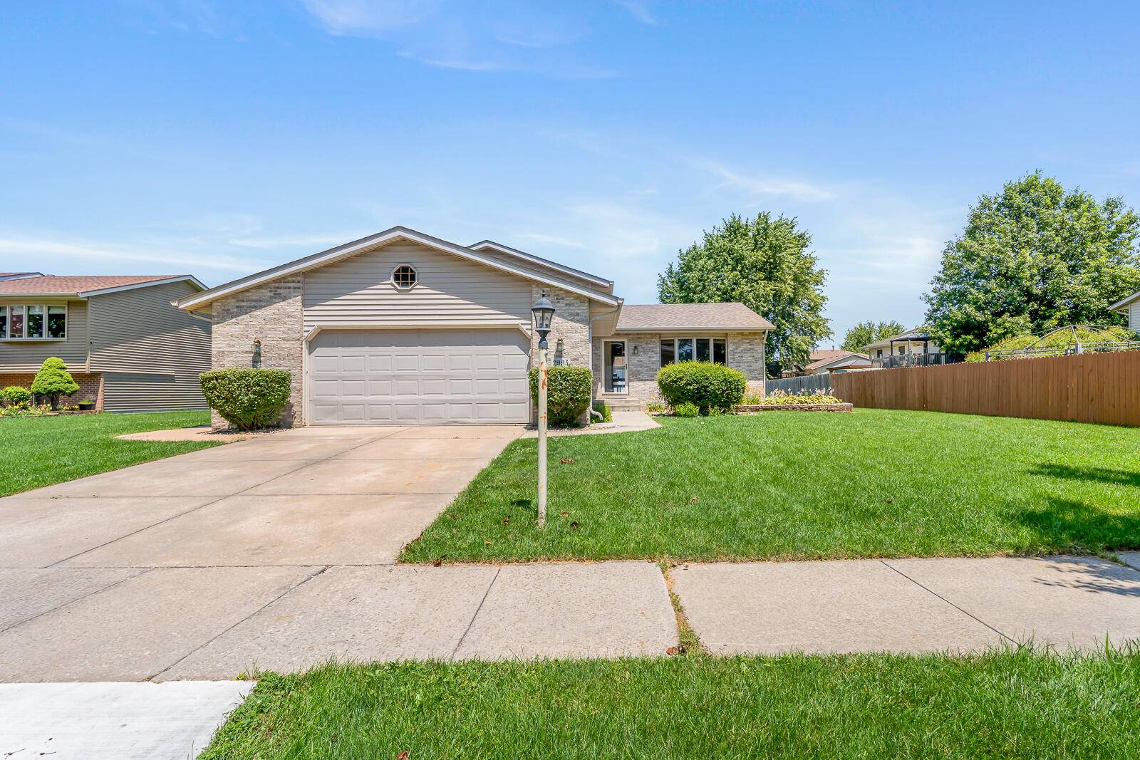2994 Barberry Drive, Hobart, IN 46342