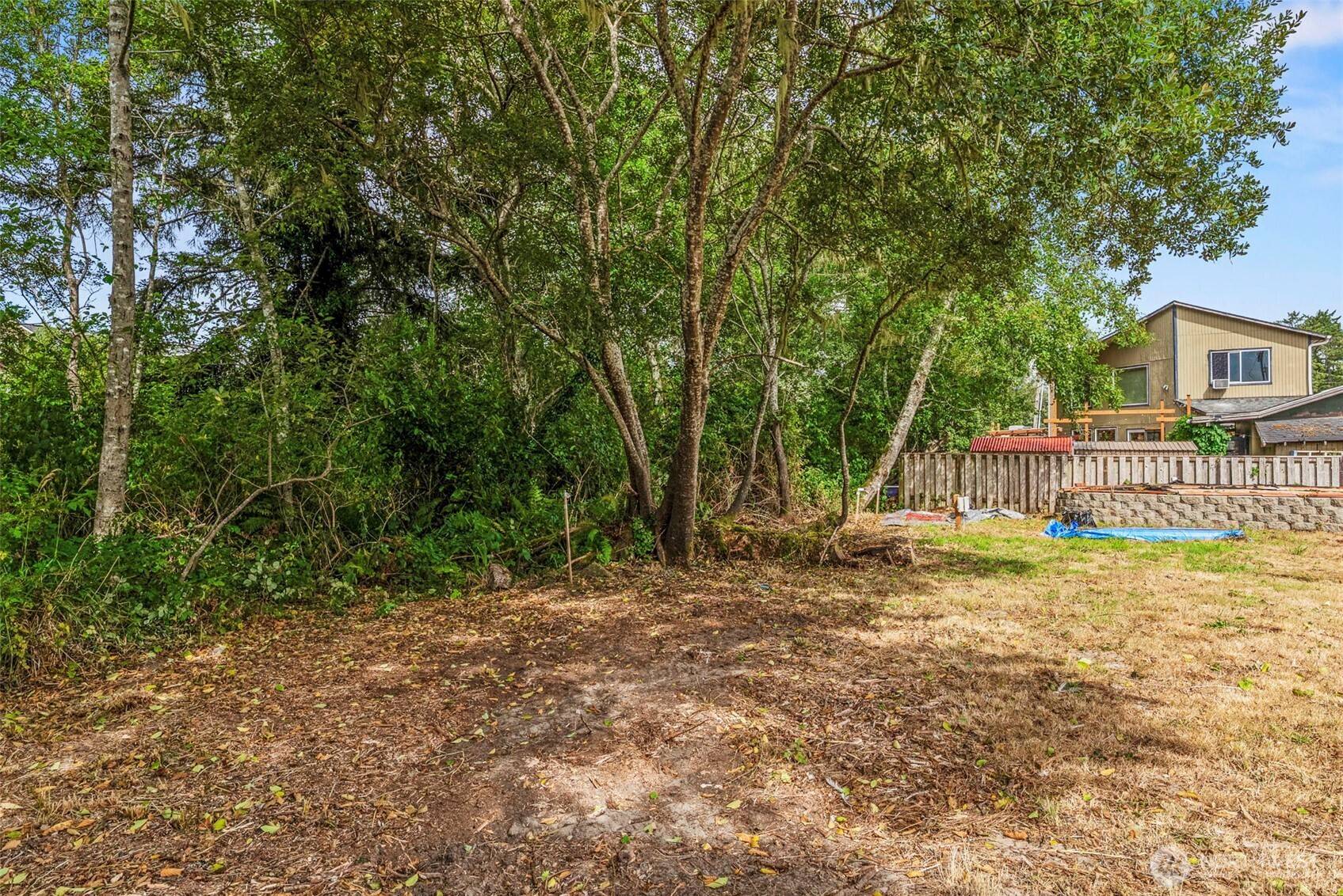 108 22nd ST NE, Long Beach, WA 98631