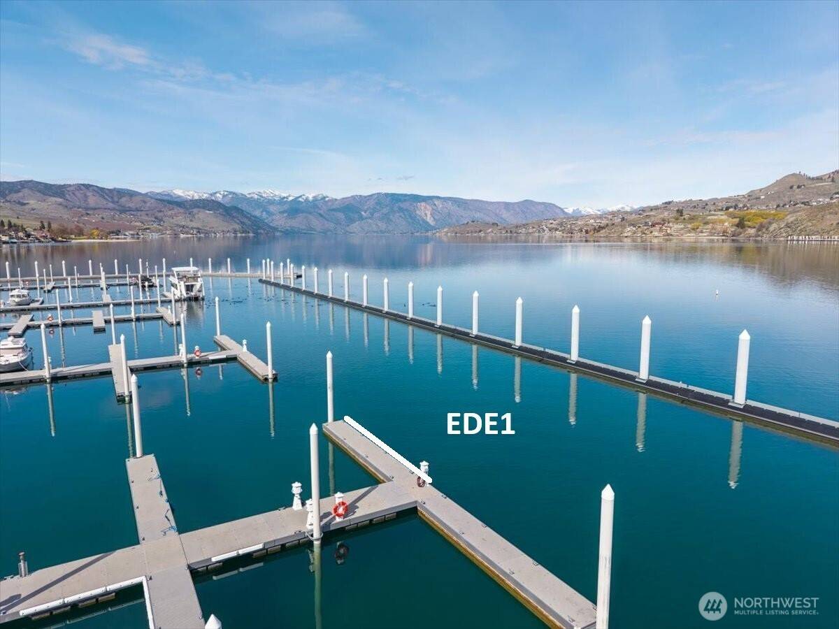 1350 W Woodin AVE #EDE1, Chelan, WA 98816