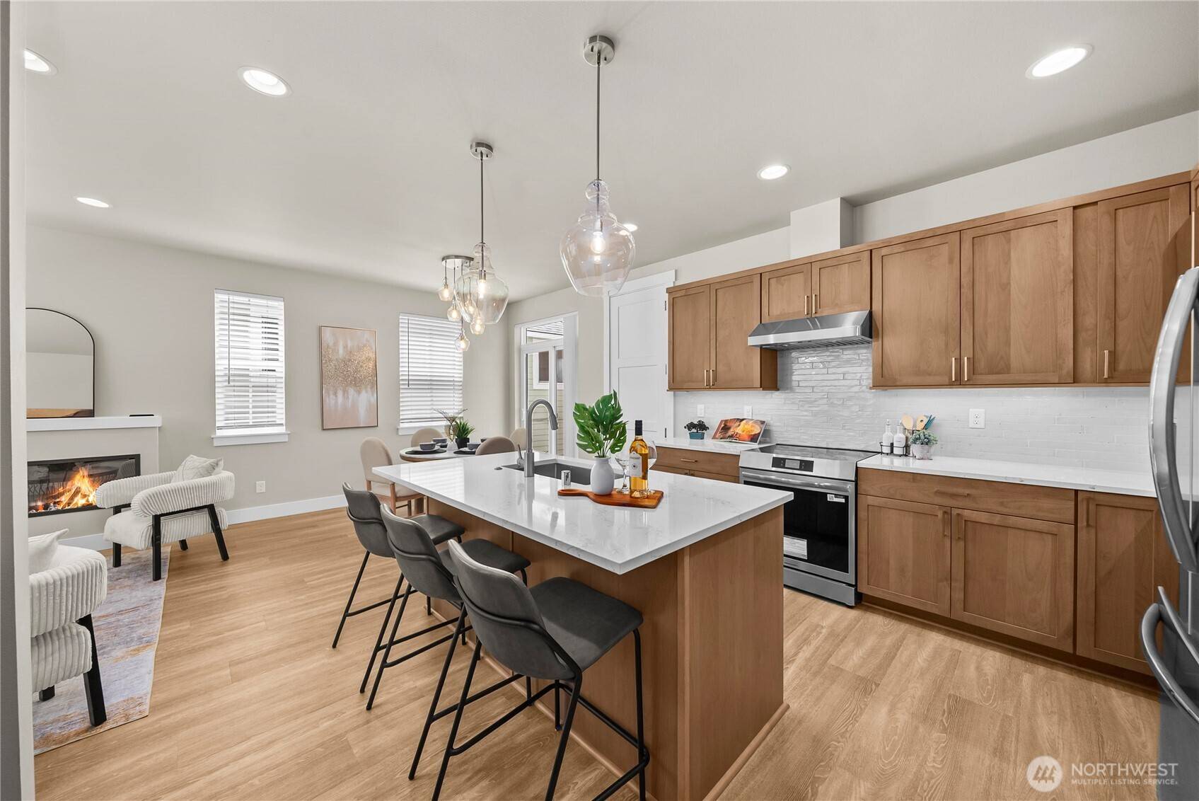 4285 Stossel AVE, Carnation, WA 98014