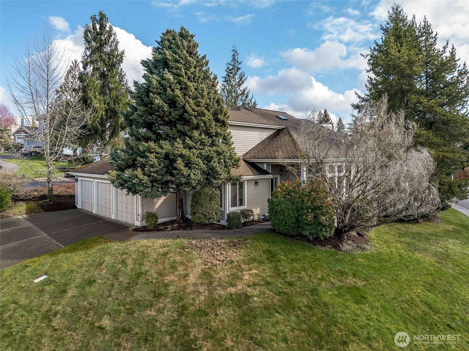 1704 Field PL NE, Renton, WA 98059