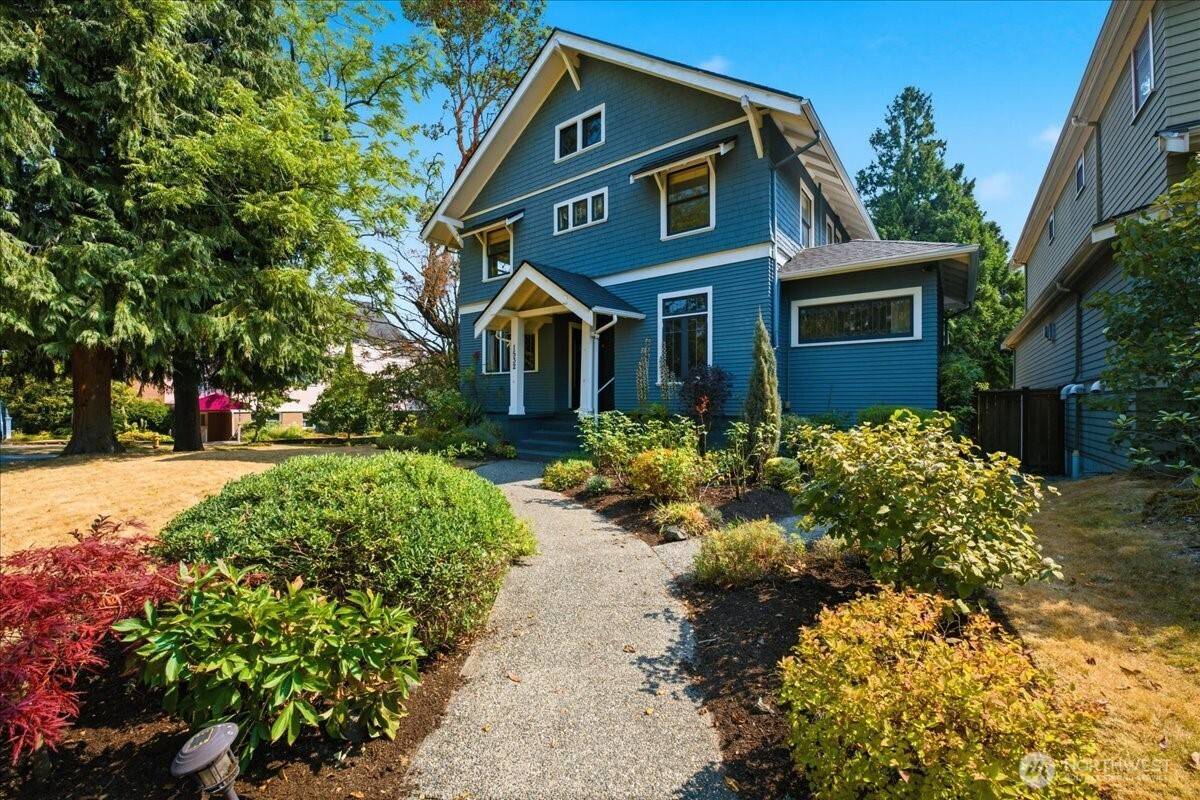 1532 5th AVE W, Seattle, WA 98119