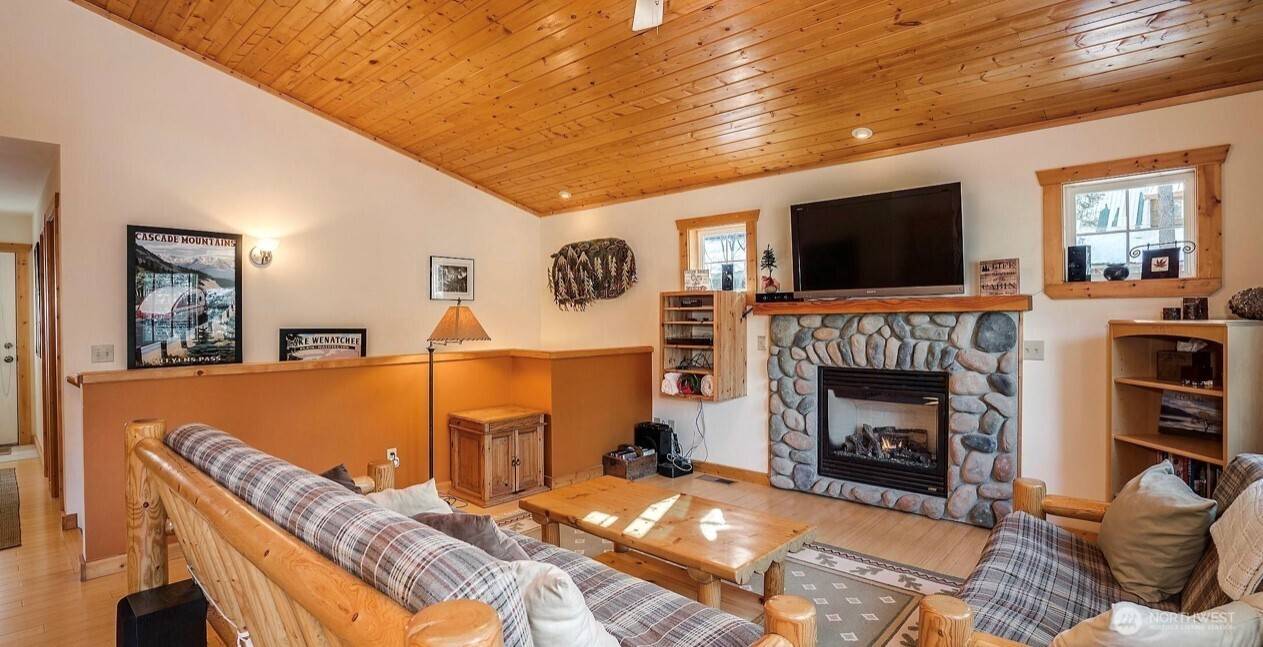25819 Camp 12 RD, Leavenworth, WA 98826