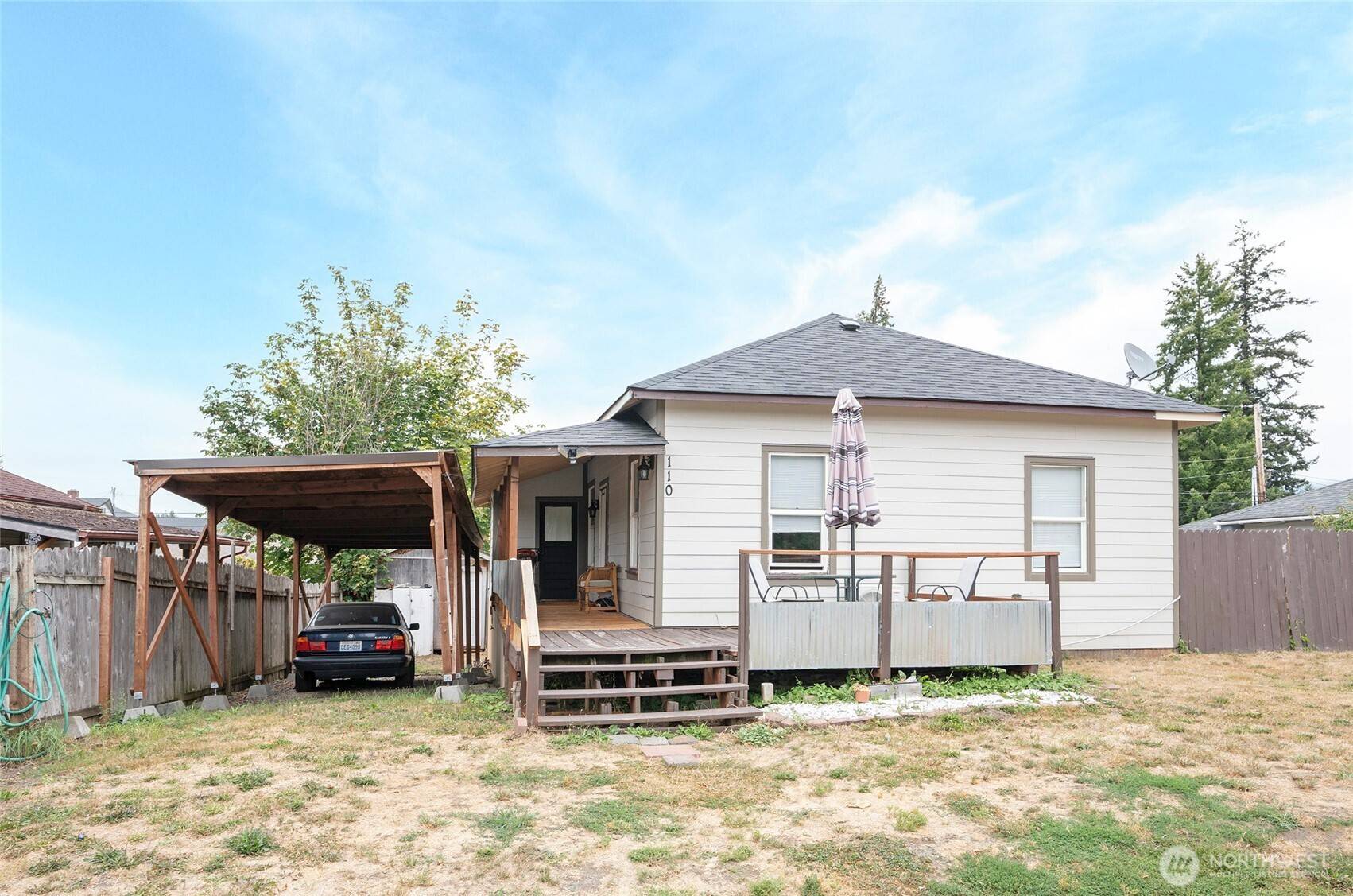 110 Alder ST E, Eatonville, WA 98328